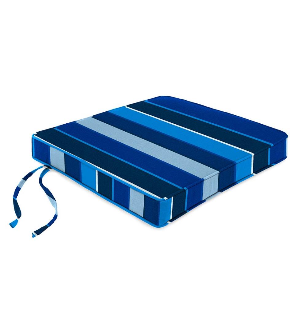 Plow &amp; Hearth Outdoor Furniture Cushions | Outdoor Living Deluxe Sunbrella Square Cushion With Ties 20½" X 20½" X 2½" - Bandana