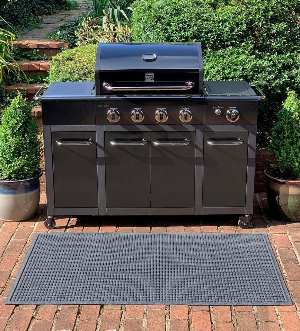 Plow &amp; Hearth Synthetic Rugs | Indoor Living Waterhog Square Pattern Grill Mat, 3' X 5' - Bordeaux