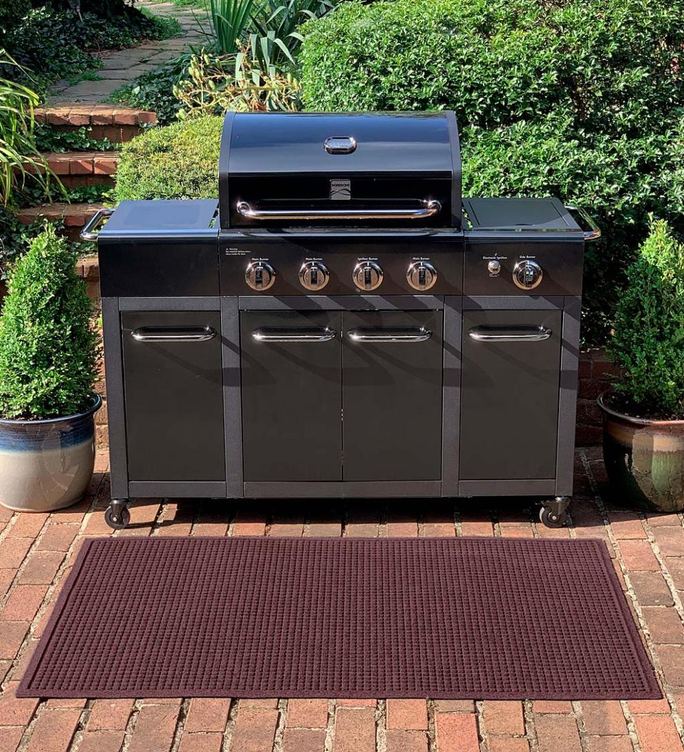 Plow &amp; Hearth Synthetic Rugs | Indoor Living Waterhog Square Pattern Grill Mat, 3' X 5' - Bordeaux
