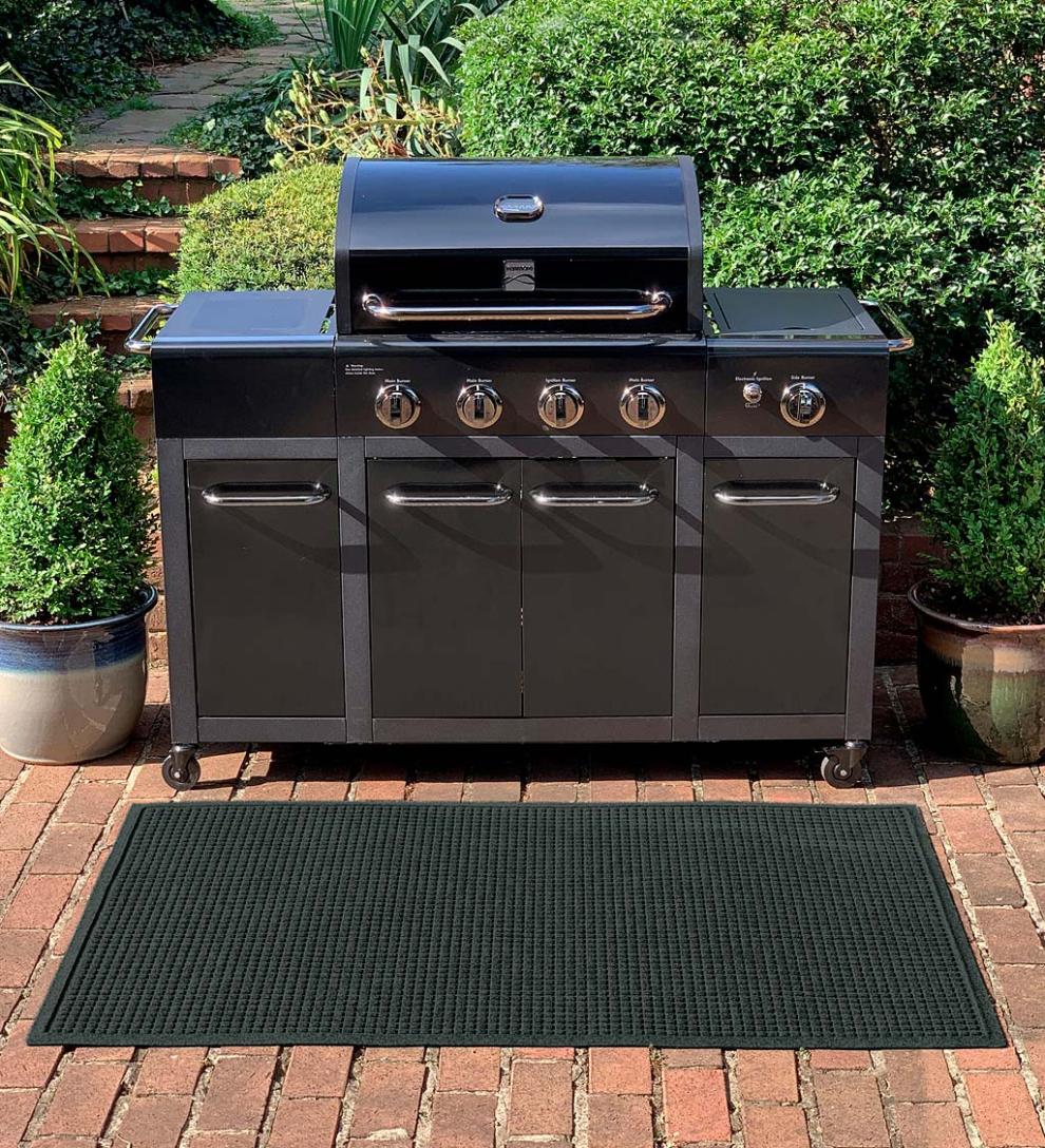 Plow &amp; Hearth Synthetic Rugs | Indoor Living Waterhog Square Pattern Grill Mat, 3' X 5' - Bordeaux