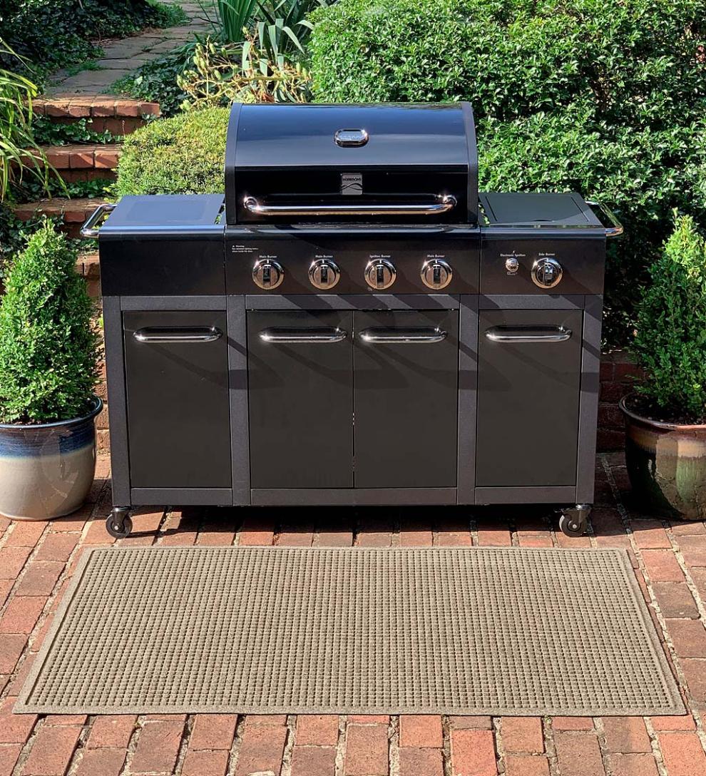 Plow &amp; Hearth Synthetic Rugs | Indoor Living Waterhog Square Pattern Grill Mat, 3' X 5' - Bordeaux